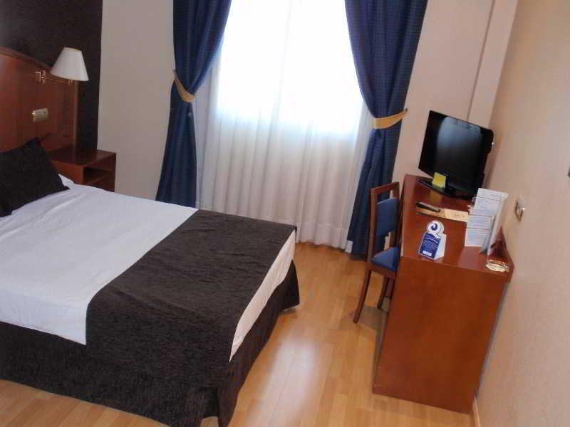 Ponferrada Plaza Hotel Екстериор снимка